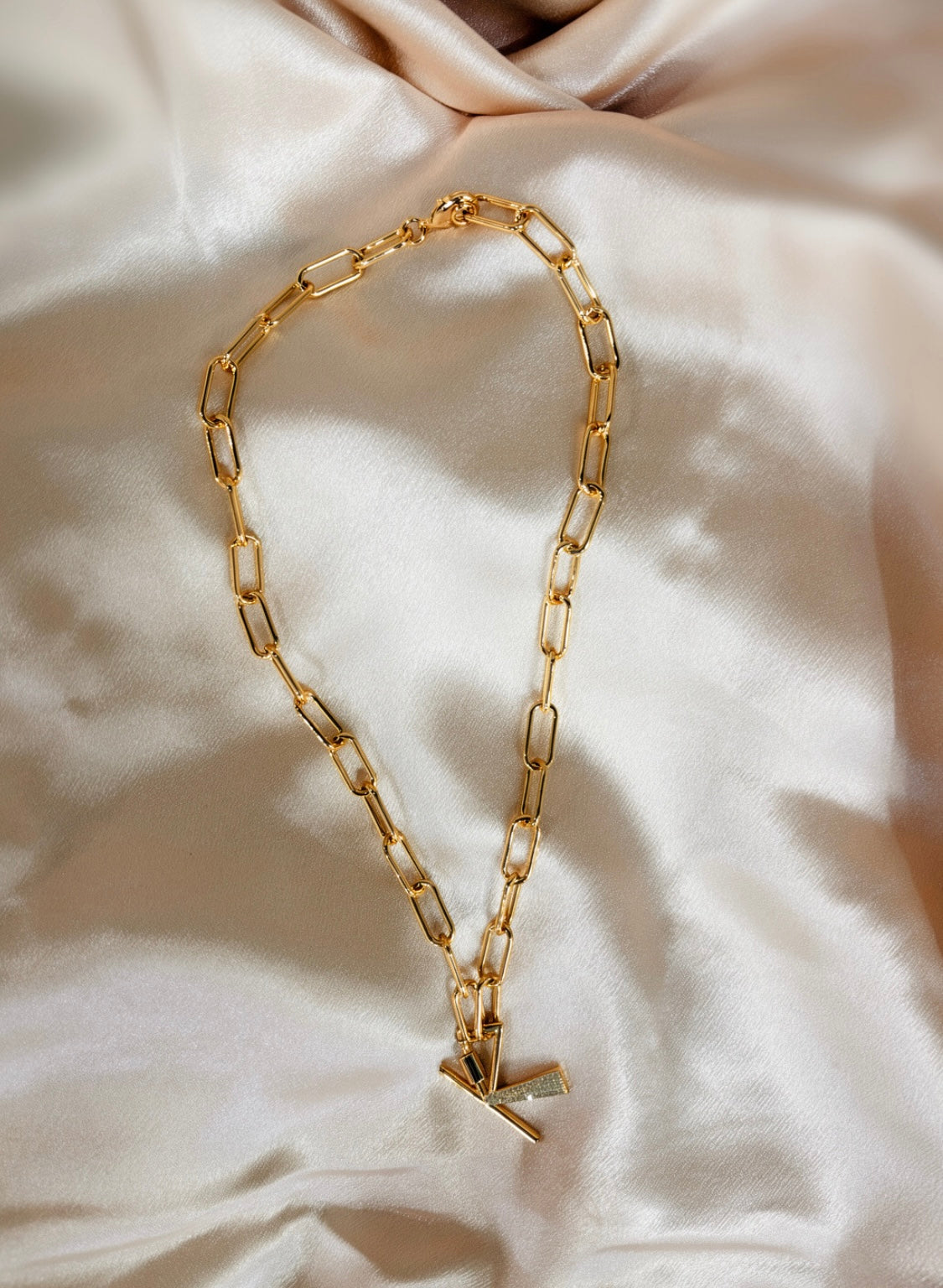 Collar inicial K